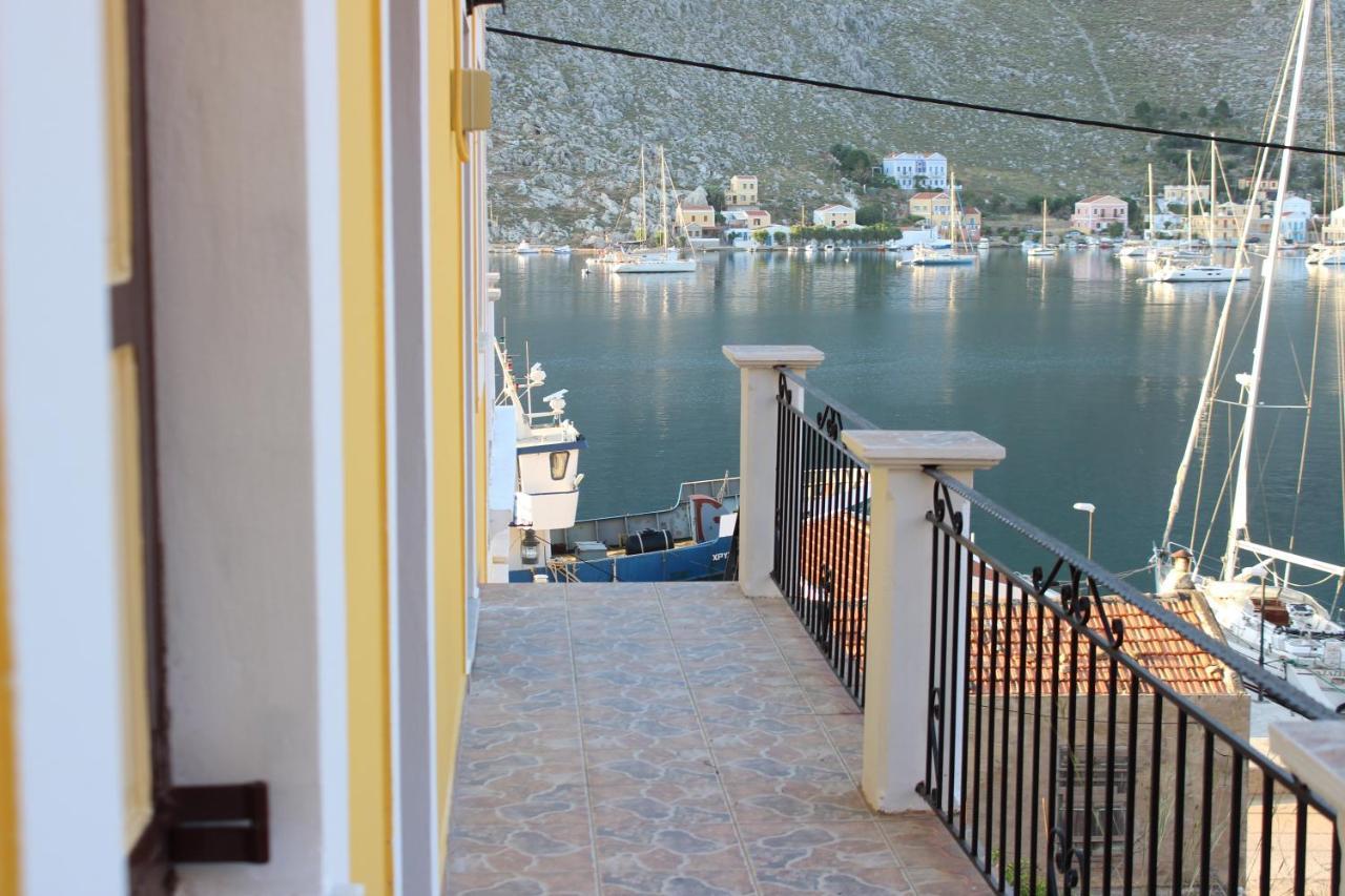 Gompos Apartment - Cozy Apartment Next To The Sea - Amazing Sea View Simi Dış mekan fotoğraf