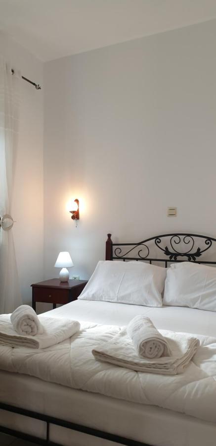 Gompos Apartment - Cozy Apartment Next To The Sea - Amazing Sea View Simi Dış mekan fotoğraf